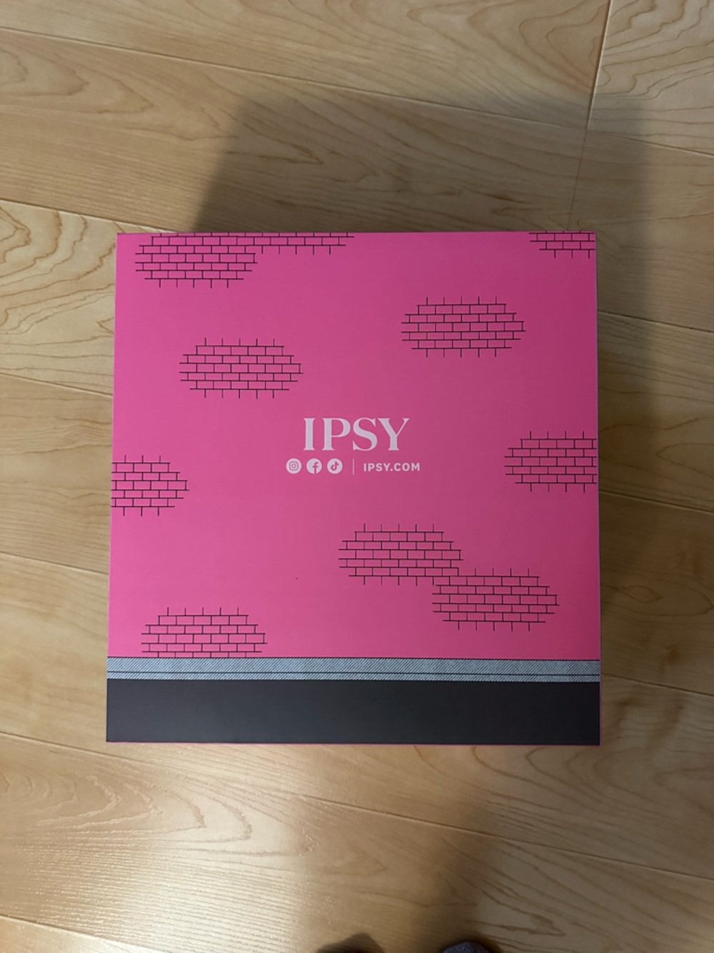 Empty Ipsy Advent Calendar box makeup 2025 - Picture 9 of 13
